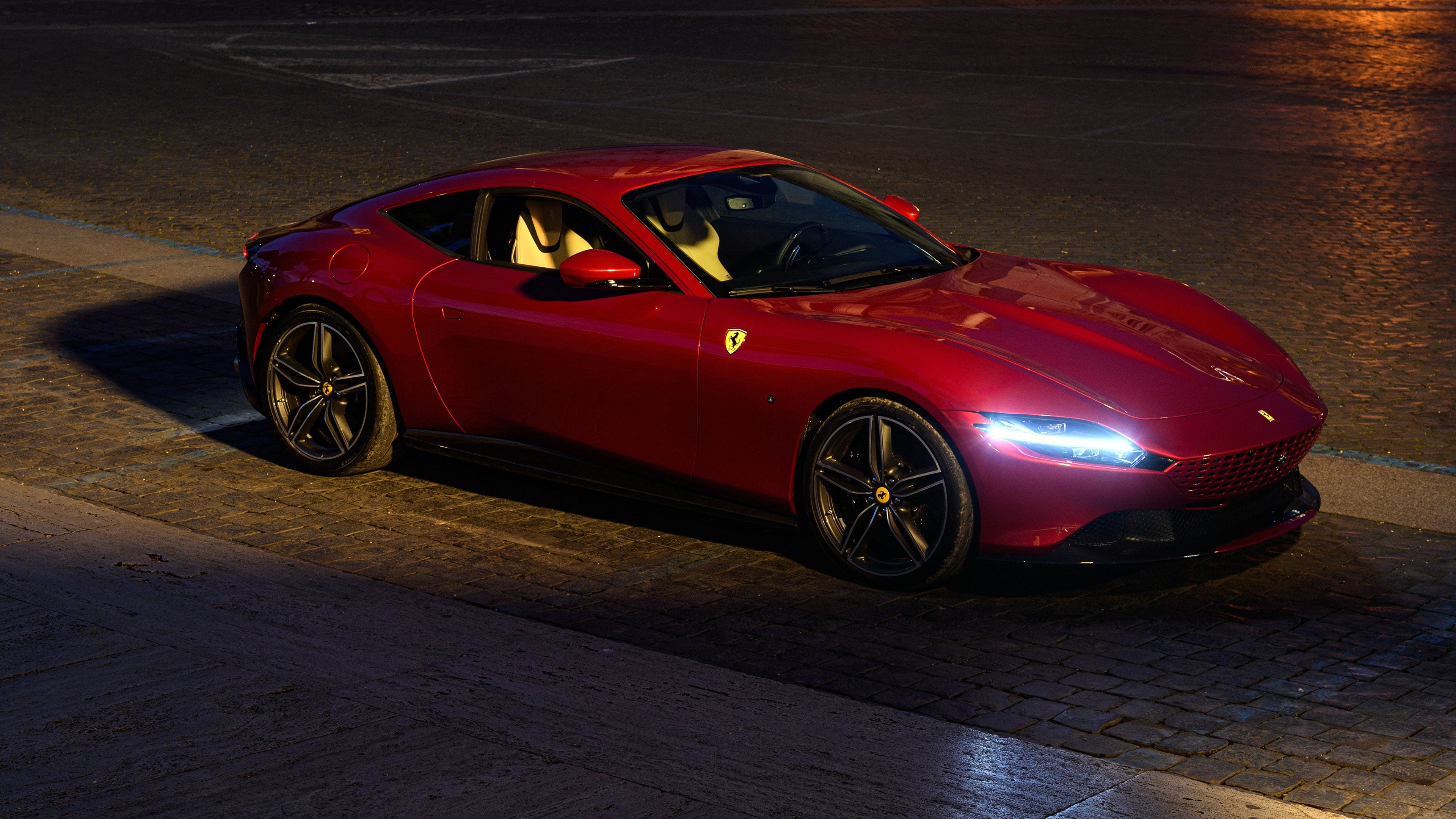 九游游戏中心官网-欧洲杯变阵奇兵：战术创新引领潮流！，欧洲杯变盘分析